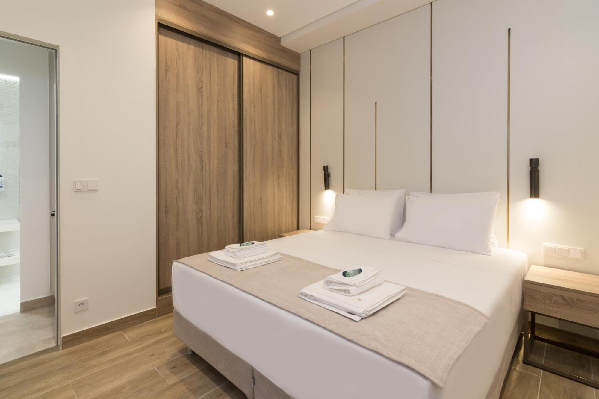 Socrates Fully Equipped Apartments With Unique Design Athena Bagian luar foto