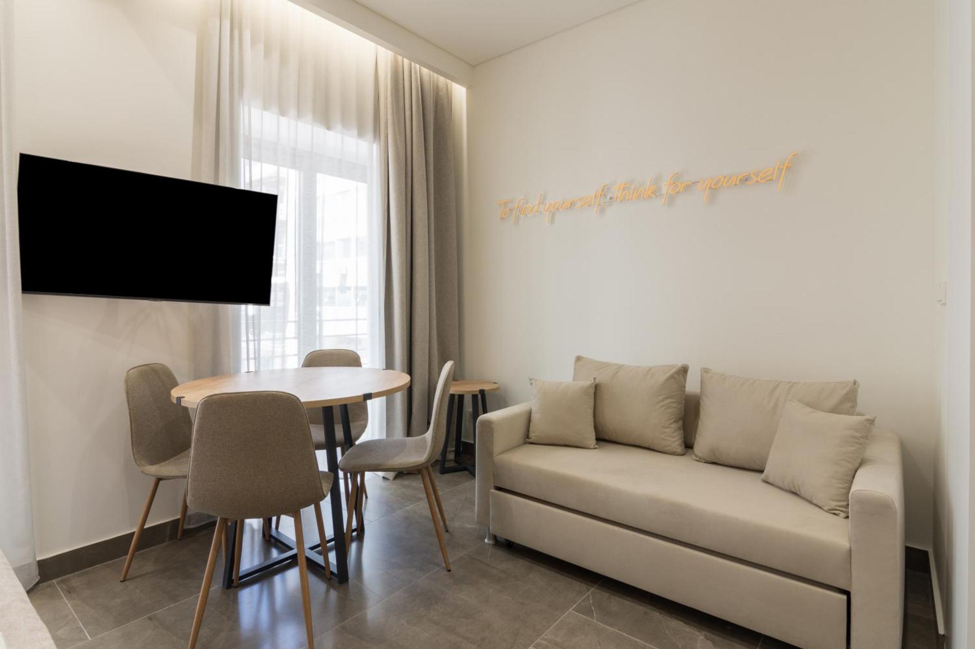 Socrates Fully Equipped Apartments With Unique Design Athena Bagian luar foto