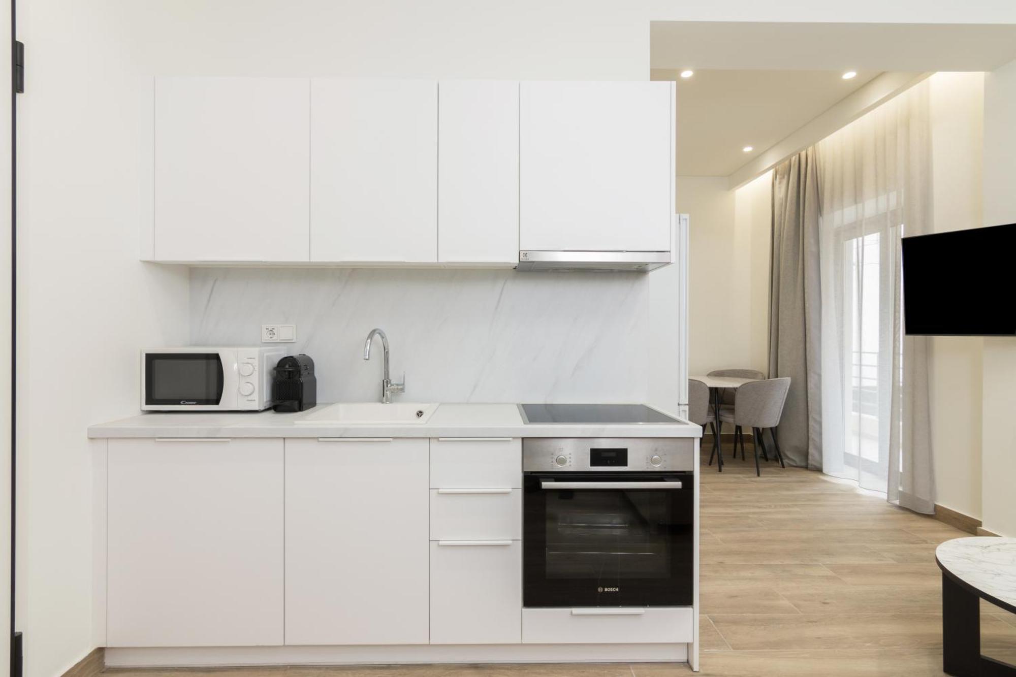 Socrates Fully Equipped Apartments With Unique Design Athena Bagian luar foto
