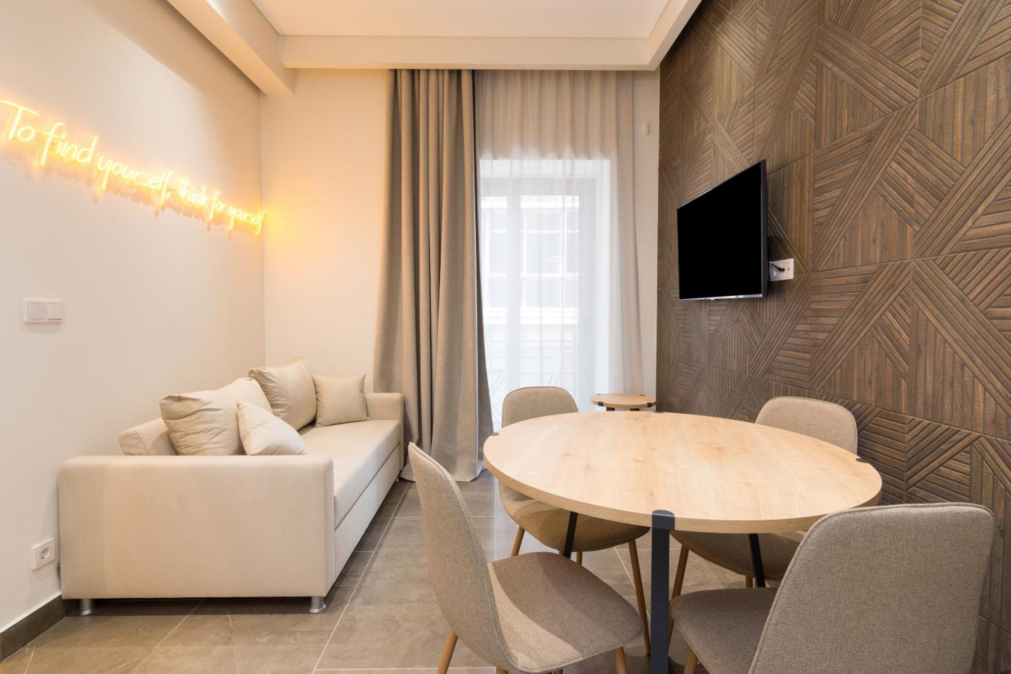 Socrates Fully Equipped Apartments With Unique Design Athena Bagian luar foto